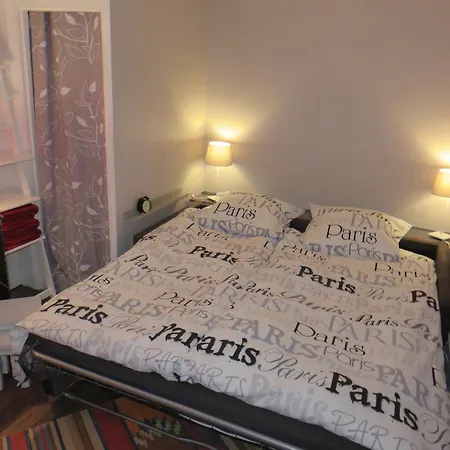 Appartamento Typical Parisian Studio, Quiet And Comfortable